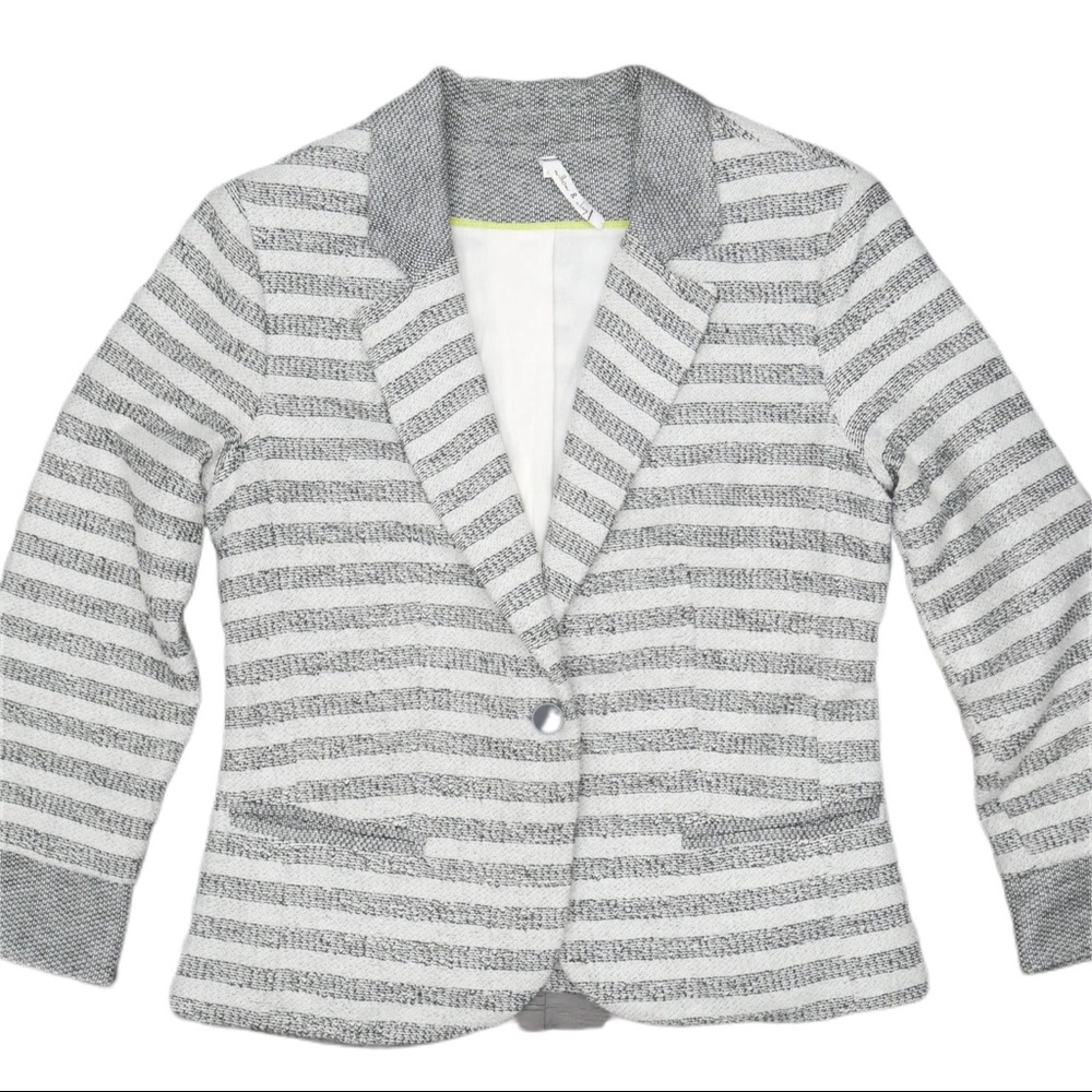 WILLOW & CLAY Striped Blazer Jacket Frayed Hem